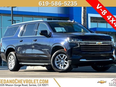 Used 2024 Chevrolet Suburban LT image 1