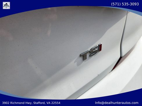 Used 2018 Volkswagen Passat 2.0T SE FWD image 14