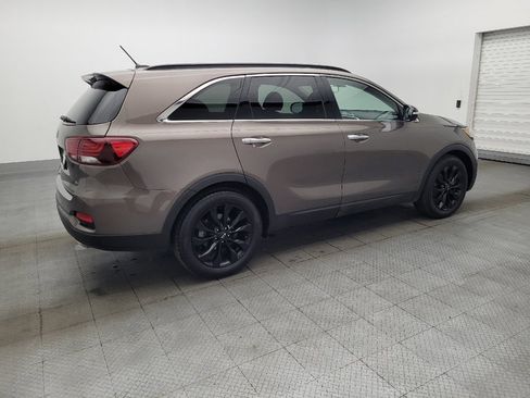 Used 2019 Kia Sorento S image 10