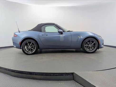 Used 2016 MAZDA MX-5 Miata Grand Touring RWD image 30