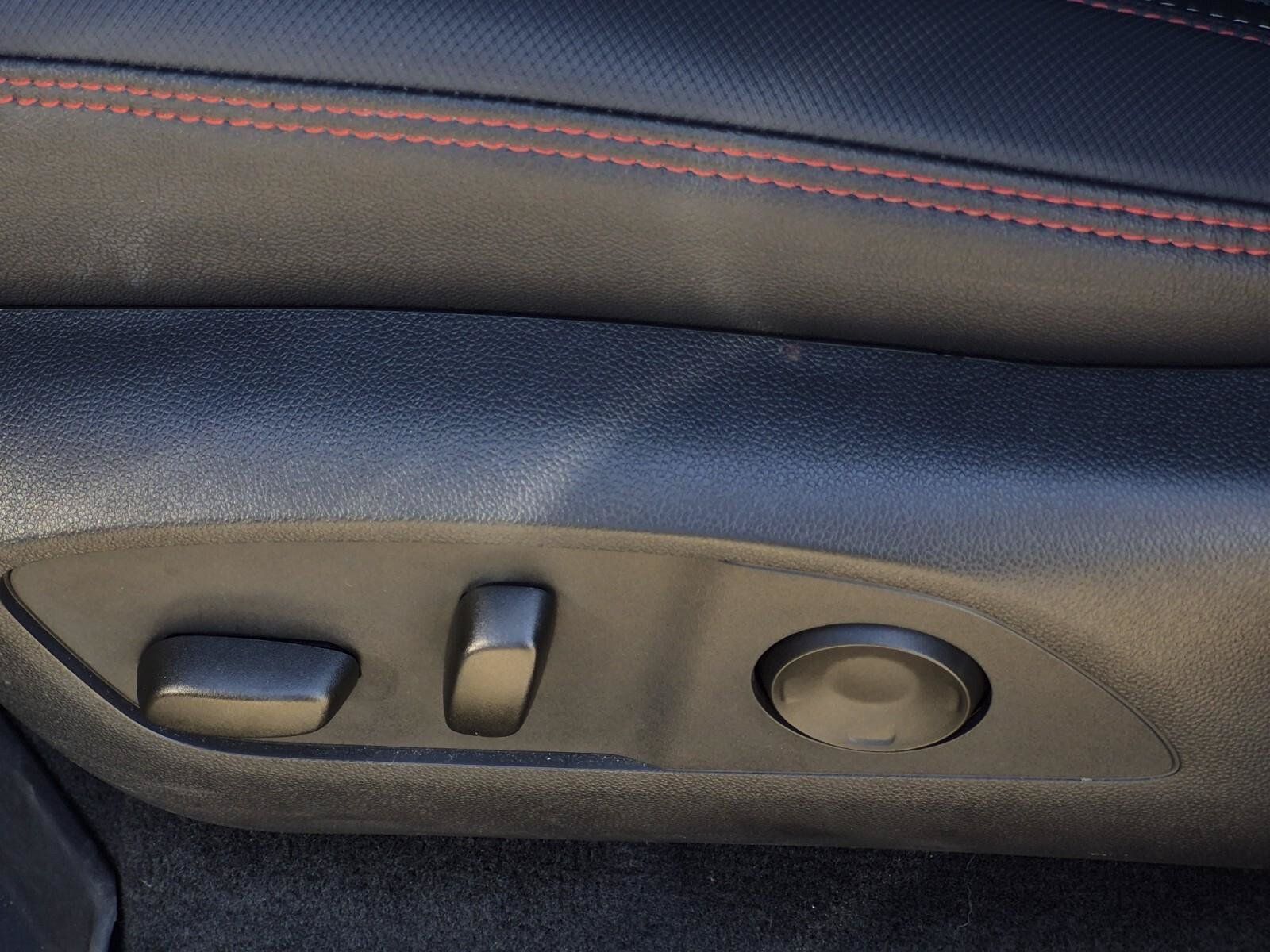 Used 2024 Chevrolet Traverse RS w/ LPO, Cargo Package FWD image 15