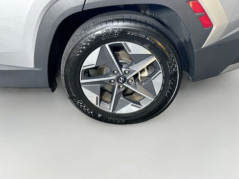 Used 2025 Hyundai Tucson SEL FWD image 11