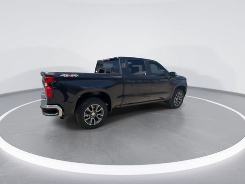 Used 2023 Chevrolet Silverado 1500 LT AWD/4WD image 9