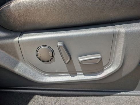 Used 2022 Ford F250 Lariat w/ Lariat Ultimate Package image 28