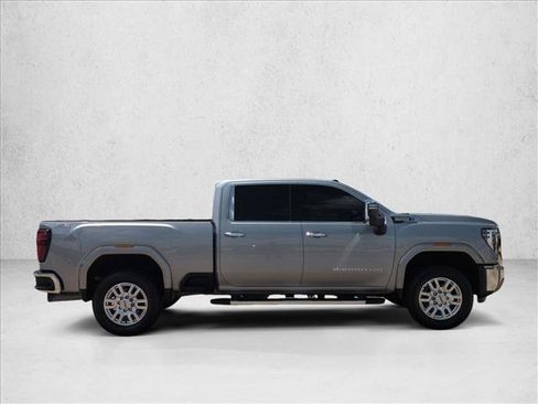 Used 2024 GMC Sierra 2500 SLT w/ Texas SLT Premium Package AWD/4WD image 4