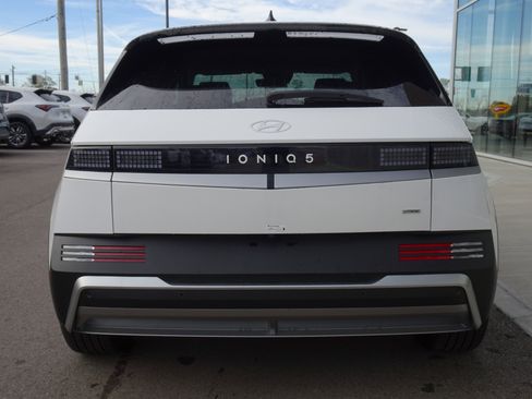 New 2026 Hyundai Ioniq 5 SEL image 4