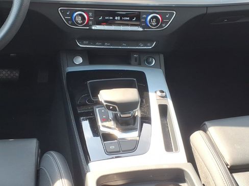 Used 2025 Audi Q5 2.0T Premium Plus AWD/4WD image 18