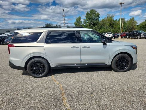 New 2026 Kia Carnival SX Prestige image 8