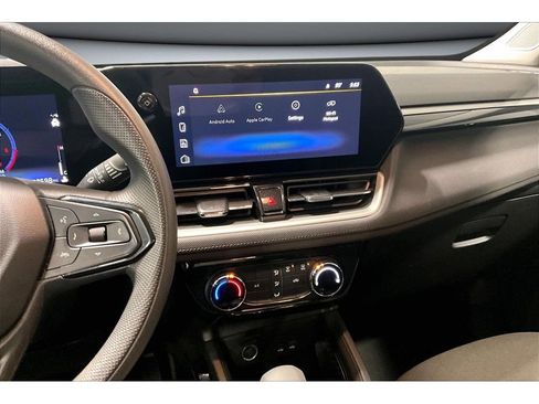 Used 2025 Chevrolet TrailBlazer LT image 7