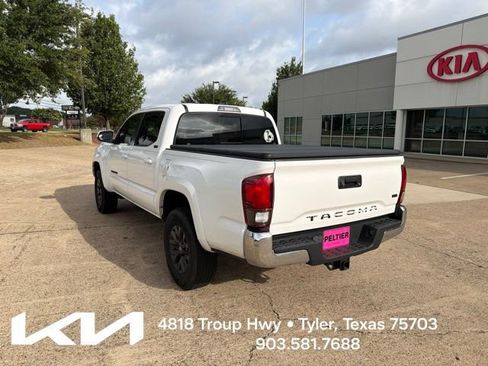 Used 2021 Toyota Tacoma SR5 RWD image 8