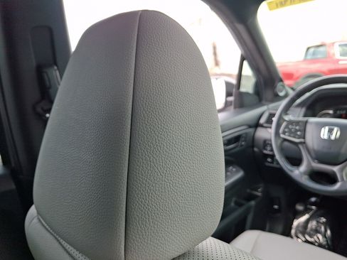 Used 2023 Honda Passport EX-L image 9