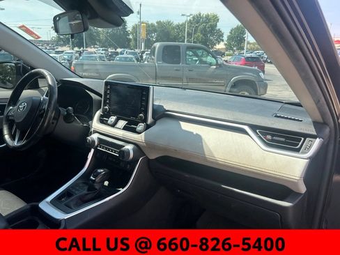 Used 2020 Toyota RAV4 XLE w/ Convenience Package AWD/4WD image 8