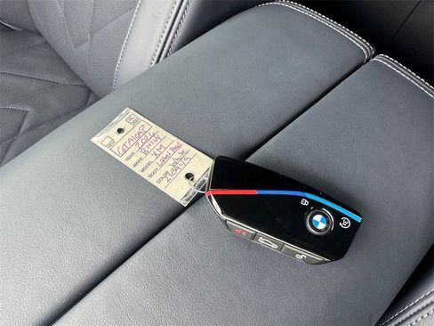 Used 2026 BMW XM Label Red image 32