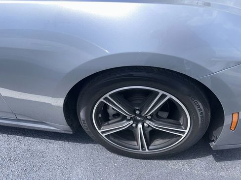 Used 2024 Ford Mustang Convertible RWD image 2
