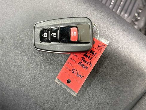 Certified 2021 Toyota RAV4 XSE AWD/4WD image 32