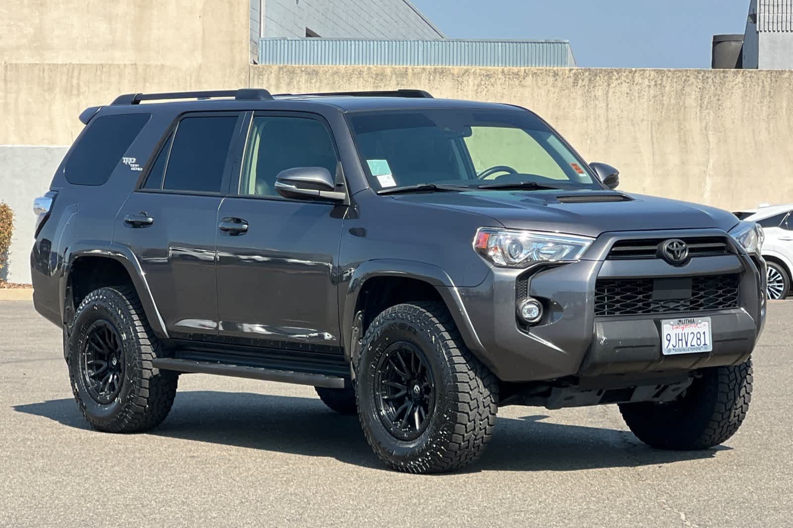 Used 2023 Toyota 4Runner TRD Off-Road Premium w/ Moonroof Package AWD/4WD image 5