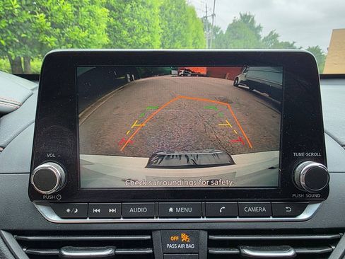 Used 2019 Nissan Altima 2.5 SR FWD image 22