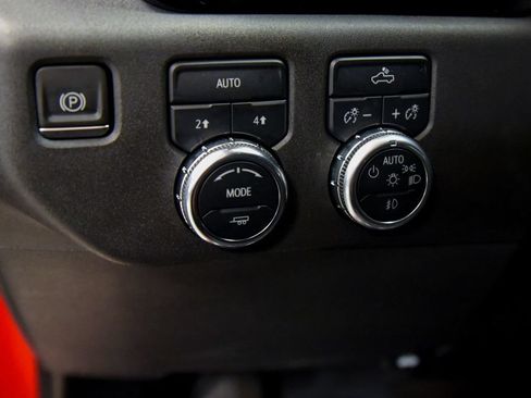 Used 2023 GMC Sierra 1500 Elevation AWD/4WD image 19