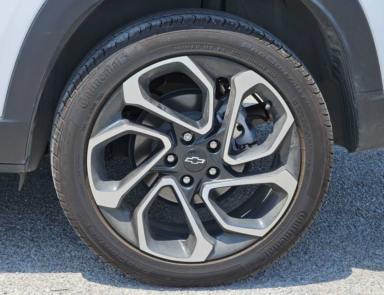 Used 2025 Chevrolet Trax RS w/ Driver Confidence Package FWD image 13