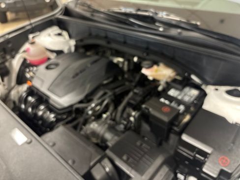 Used 2023 Kia Sorento S AWD/4WD image 45