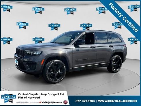 Used 2023 Jeep Grand Cherokee Altitude AWD/4WD image 1