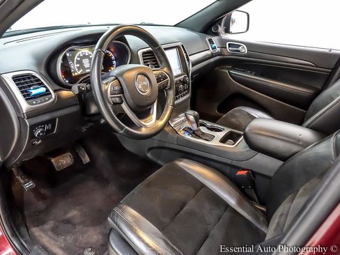Used 2017 Jeep Grand Cherokee Altitude image 14
