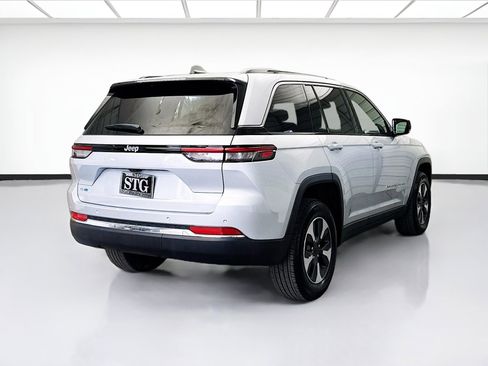 Used 2024 Jeep Grand Cherokee Limited 4xe image 4