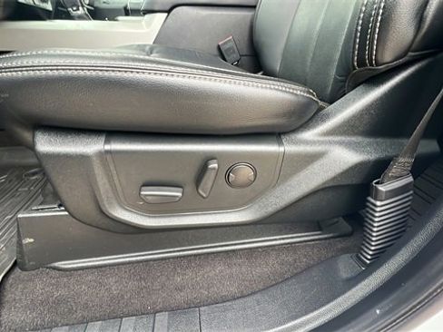 Used 2020 Ford F150 Lariat w/ Equipment Group 502A Luxury image 22