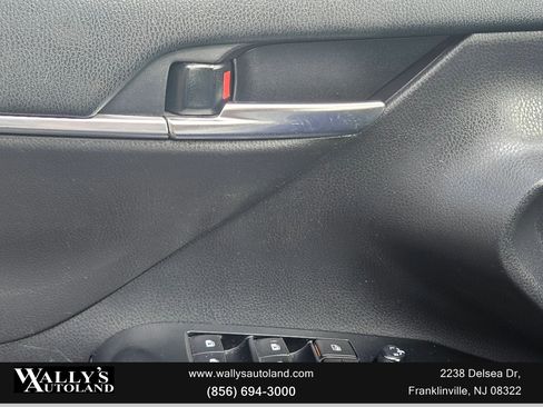 Used 2019 Toyota Camry LE FWD image 26