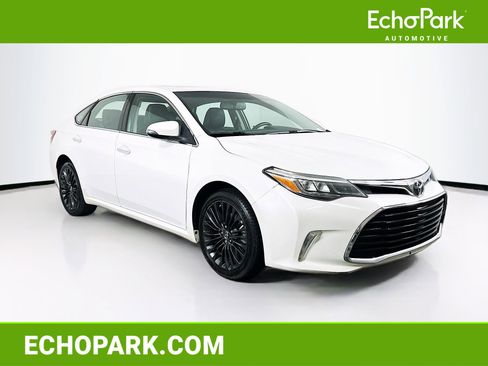 Used 2016 Toyota Avalon Touring image 1