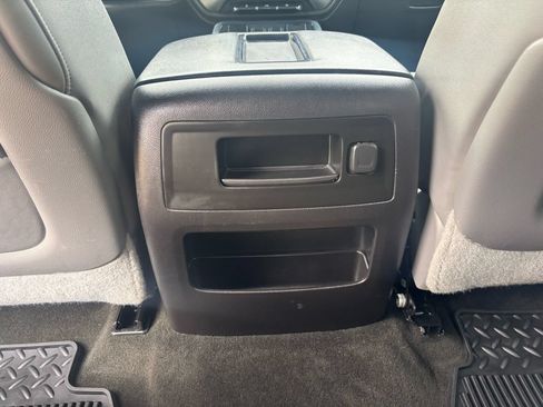 Used 2015 Chevrolet Silverado 1500 LTZ Z71 AWD/4WD image 28