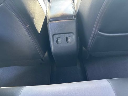 Used 2021 Nissan Kicks SR w/ SR Premium Package FWD image 15