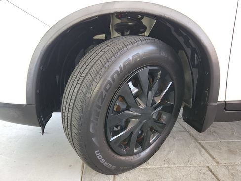 Certified 2016 Nissan Rogue S FWD image 31