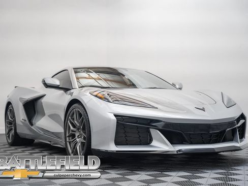 Used 2026 Chevrolet Corvette Z06 RWD image 1