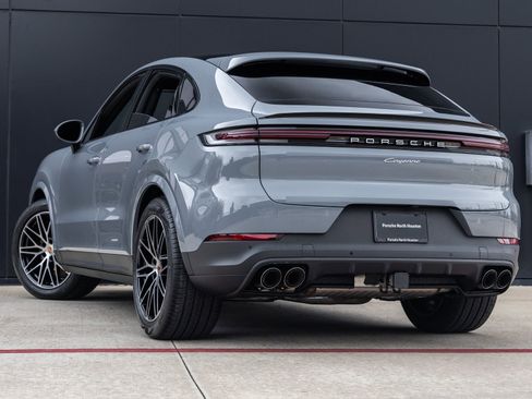 New 2026 Porsche Cayenne Coupe image 3