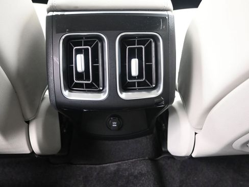 Used 2025 Kia Sorento S w/ Panoramic Sunroof Package FWD image 35