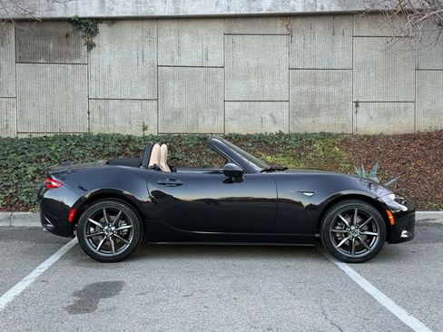 Used 2016 MAZDA MX-5 Miata Grand Touring image 13