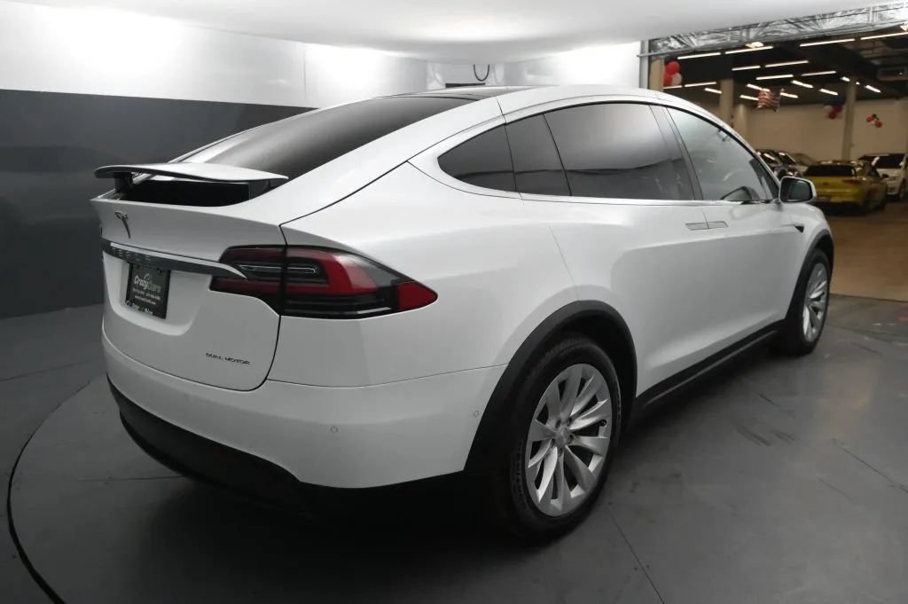 Used 2020 Tesla Model X Long Range AWD/4WD image 5