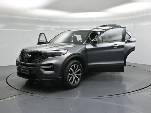 Used 2022 Ford Explorer ST-Line w/ Class IV Trailer Tow Package AWD/4WD image 28