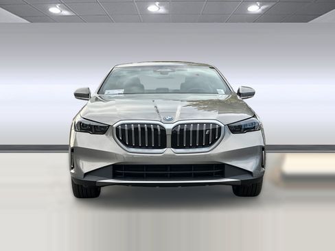 Used 2026 BMW i5 eDrive40 RWD image 6