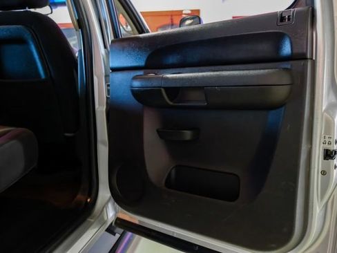 Used 2012 Chevrolet Silverado 2500 LT w/ Interior Plus Package image 41