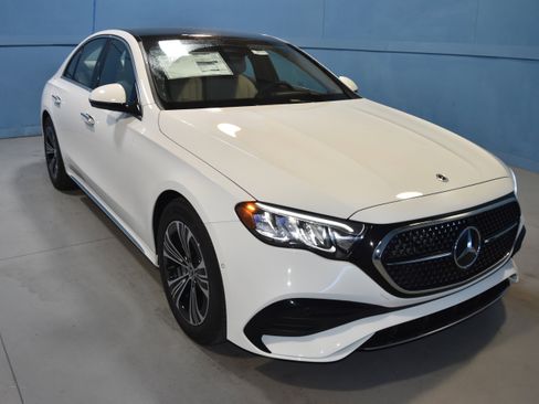 New 2026 Mercedes-Benz E 350 4MATIC Sedan image 1