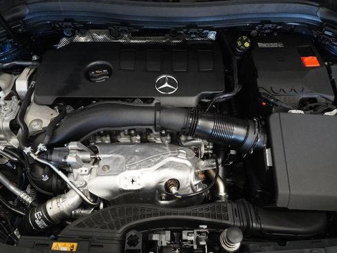 Used 2022 Mercedes-Benz GLA 250 4MATIC image 27