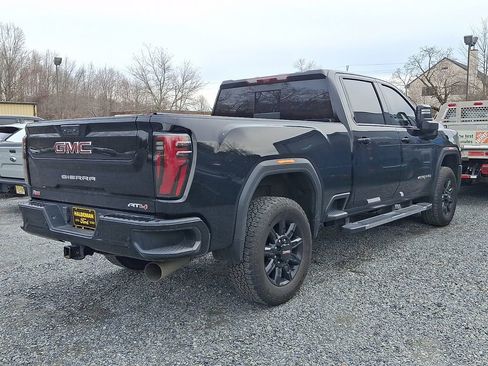 Used 2024 GMC Sierra 2500 AT4 w/ Technology Package image 6