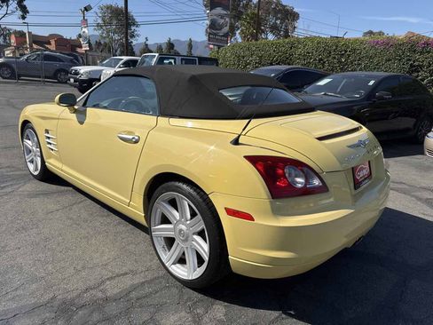 Used 2005 Chrysler Crossfire Limited image 12