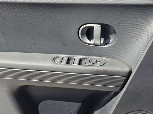 New 2026 Hyundai Ioniq 5 SE image 22