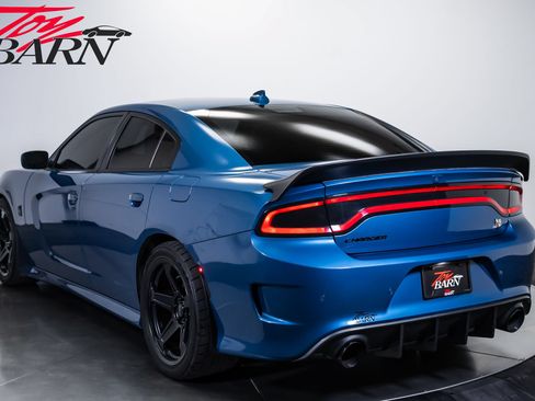 Used 2022 Dodge Charger Scat Pack RWD image 3