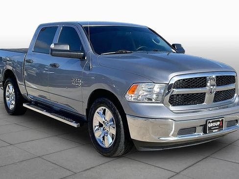 Used 2022 RAM 1500 Classic SLT w/ Trailer & Traction Group RWD image 3