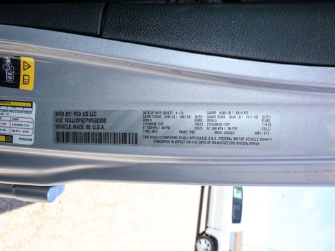 Used 2023 Jeep Wrangler Unlimited Sahara w/ Cold Weather Group AWD/4WD image 42
