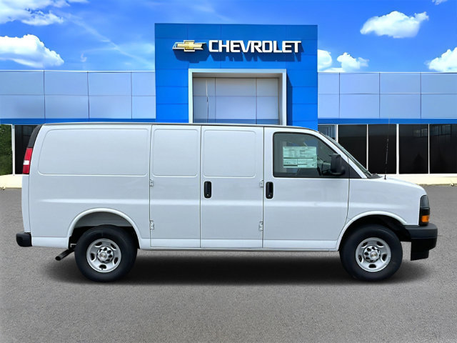 New 2026 Chevrolet Express 2500 RWD image 3